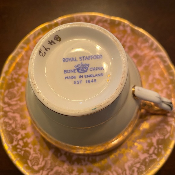 ROYAL STAFFORD teacup and saucer. - Picture 2 of 3